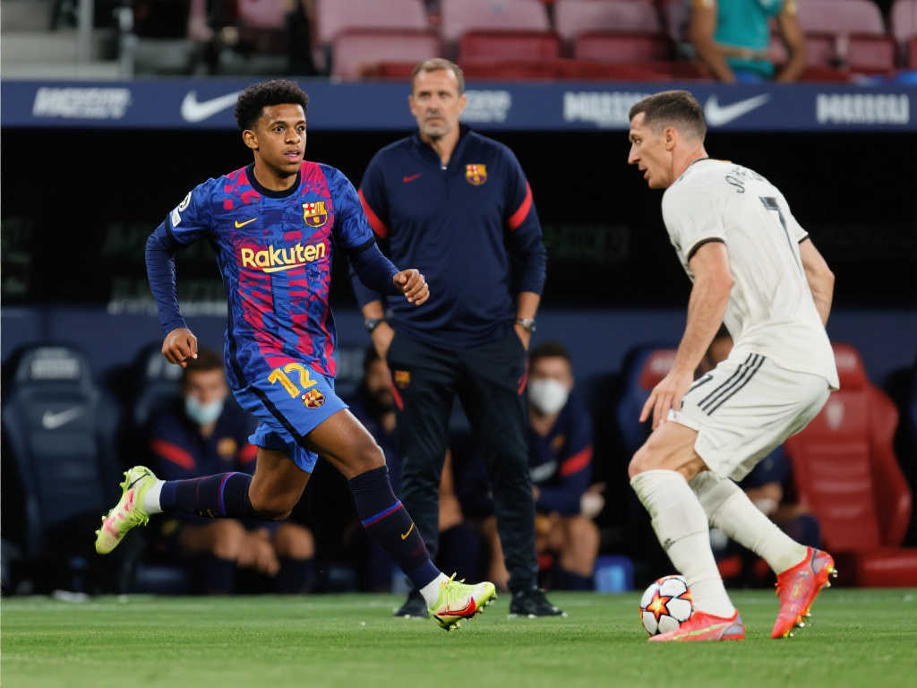 阿斯：巴尔德伤愈复出将替补待命，莱万力争首发冲击射手榜